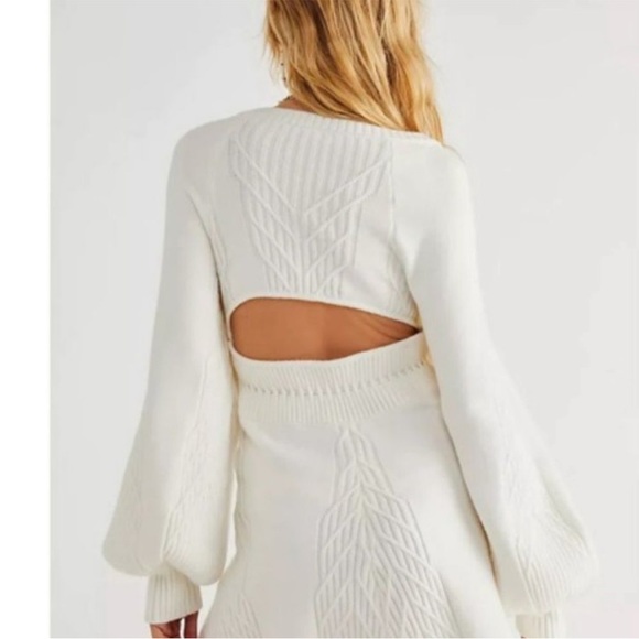 FREE PEOPLE EMMALINE WITH BACK CUTOUT LONG SLEEVE SWEATER DRESS WHITE SIZE SMALL - Picture 4 of 14